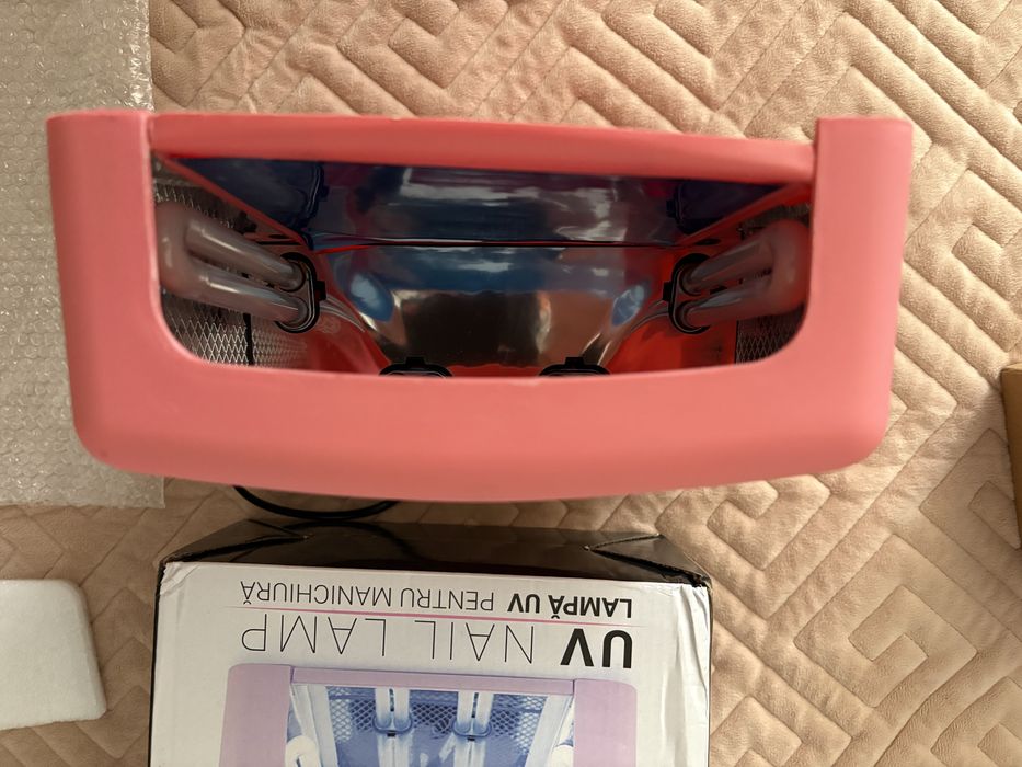 Set lampa manichiura Led si UV