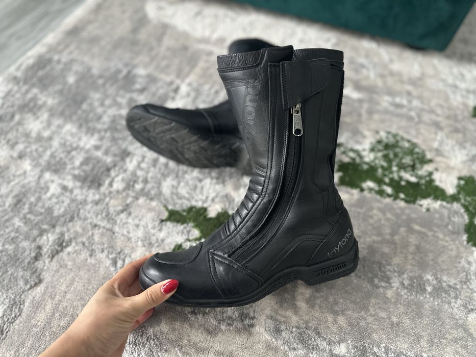 Ghete de barbat daytona moto