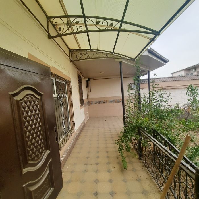 Двух этажный коттедж продаеться