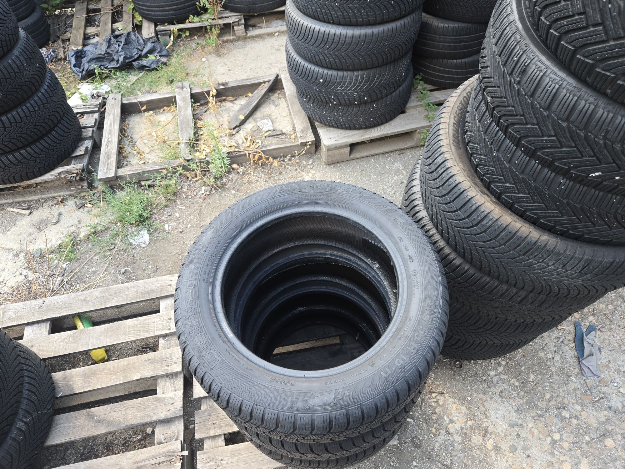 4бр. 205 55 16 Gislaved зимни.