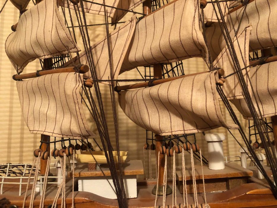 Сувенирный корабль