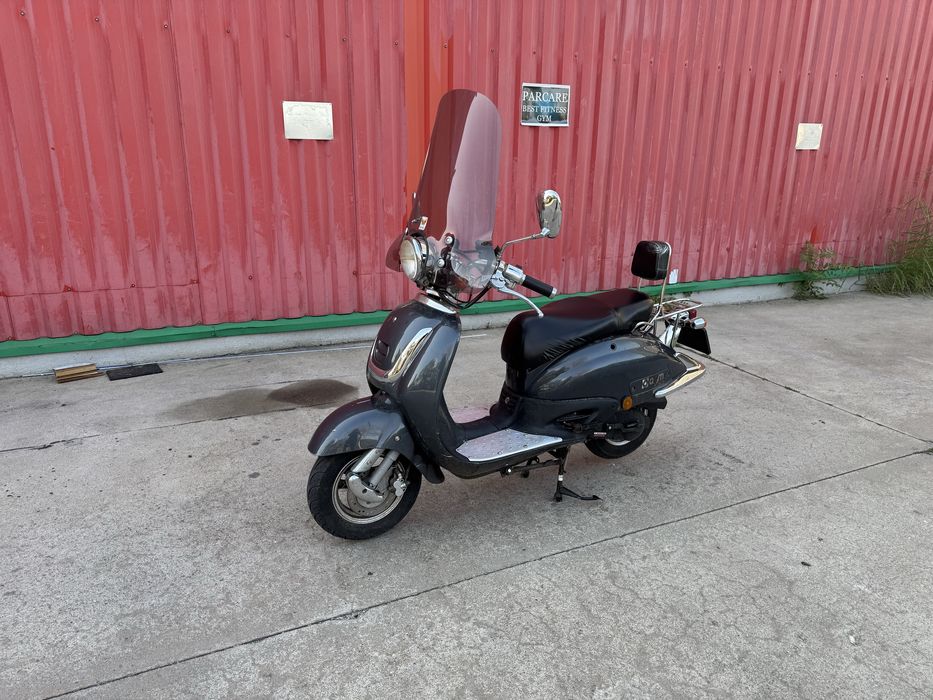Scuter FARA PERMIS 25 km/h 49 cm AGM RETRO cu set de 80 cm