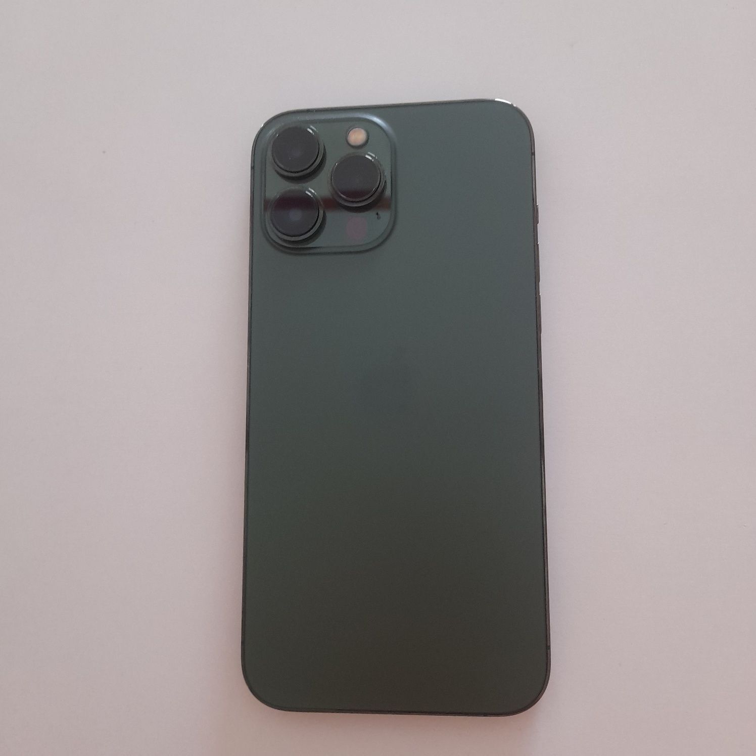 Iphone 13 pro max green