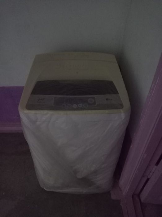 Продам стиральную машинку lg