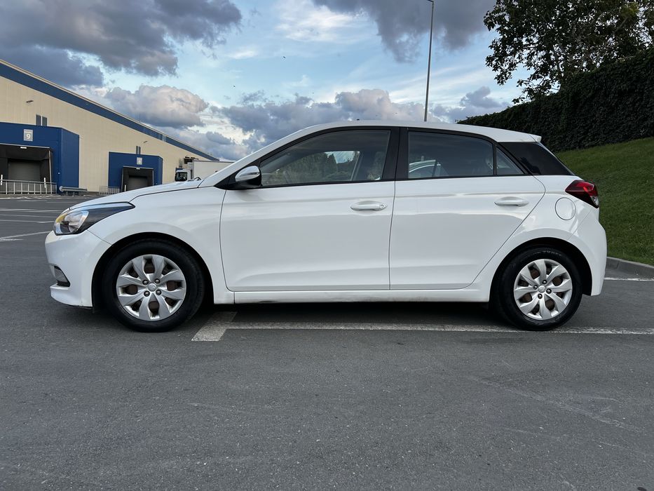 Hyundai I20 - fiabil si economic