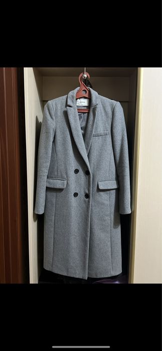 Пальто Stradivarius в отличном состоянии