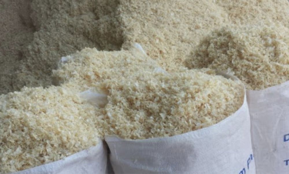 Продам опилки сухие