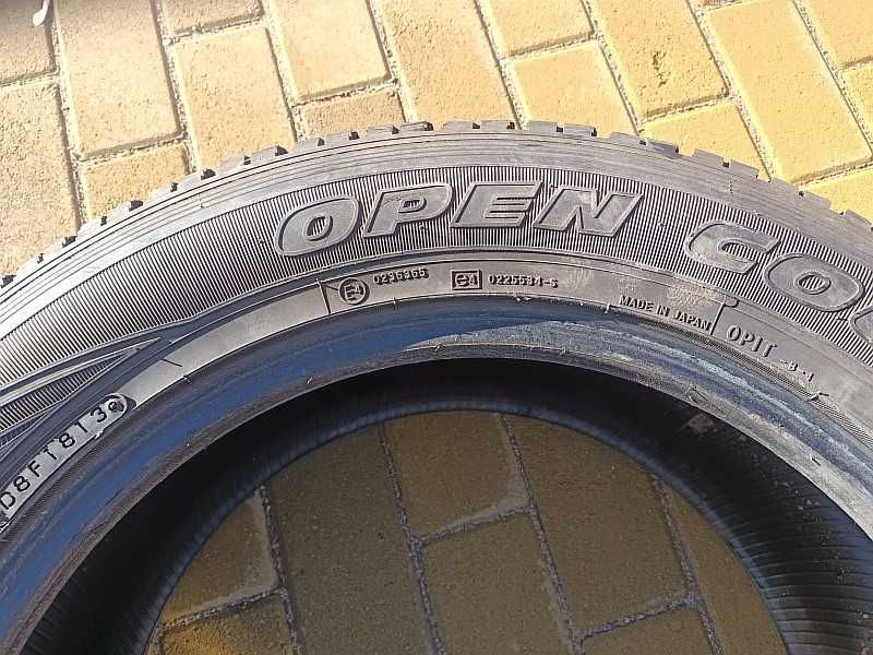 Шины 255/55 R18 - "Toyo Open Country" (Япония), шипованные.