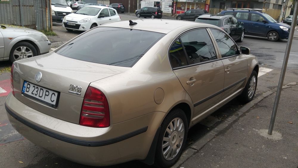 Skoda Superb 2006