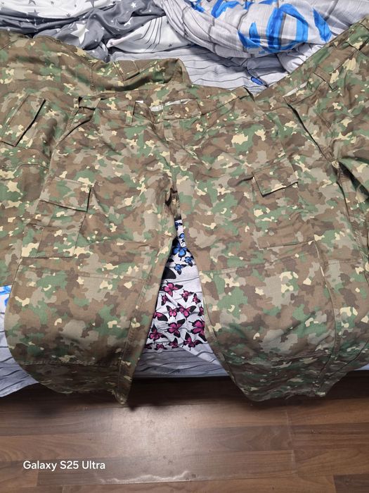 Ținută militara cu bocanci