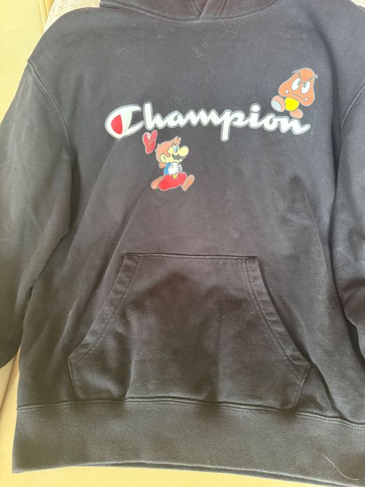 Юношески пуловер на “Champion” с щампи на Супер Марио