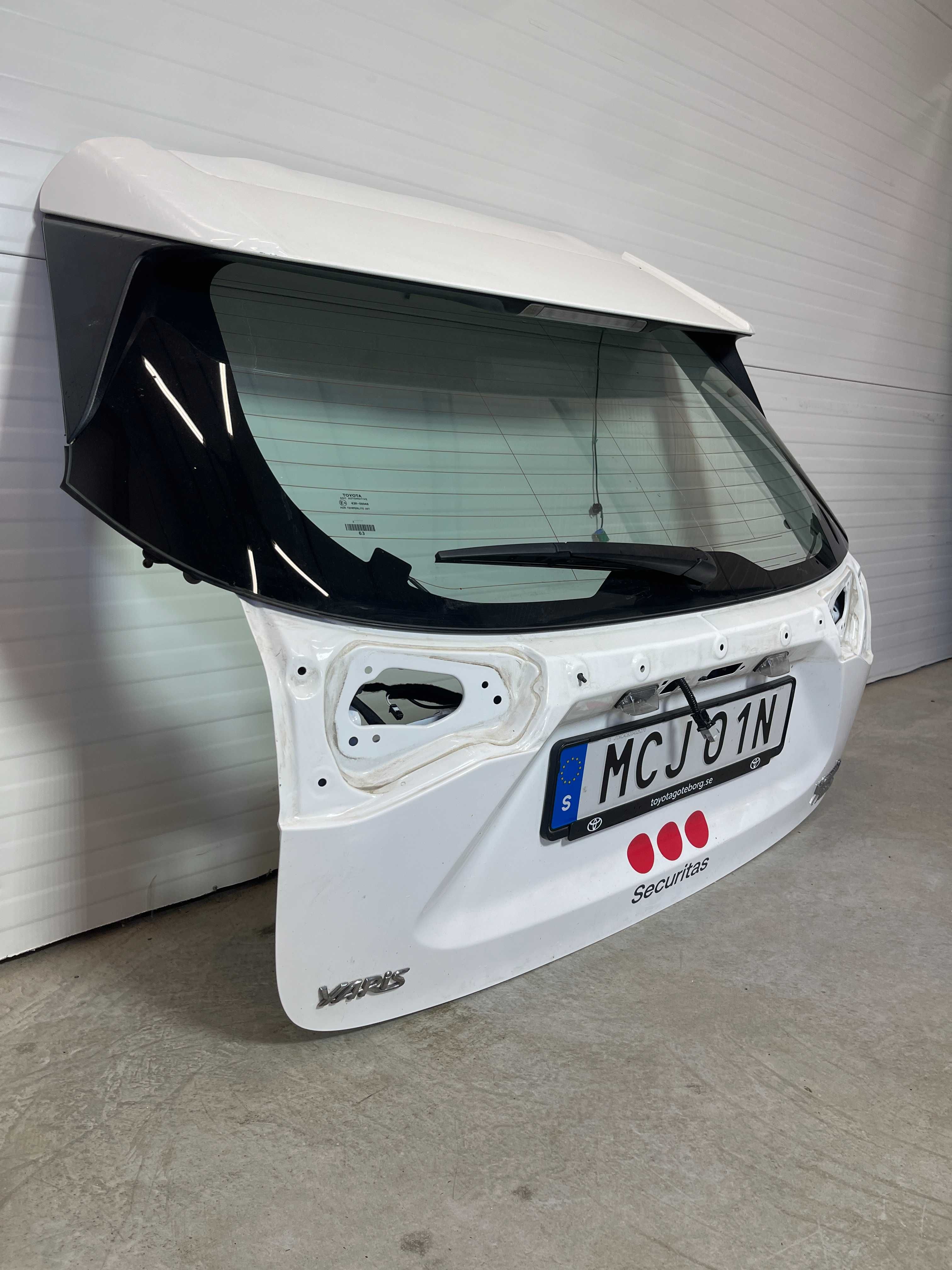 Toyota Yaris Cross заден капак