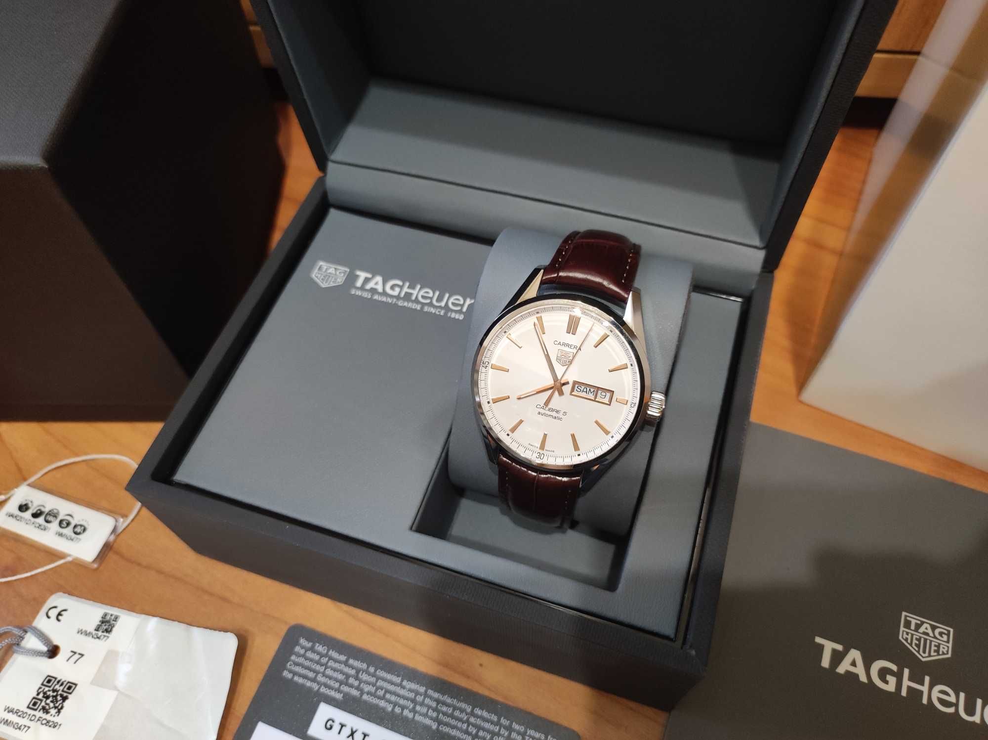 Уникат TAG HEUER CARRERA Calibre 5 DAY-DATE WAR201D Мъжки Часовник Нов