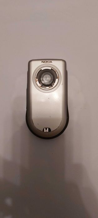 Nokia 6630 cu butoane