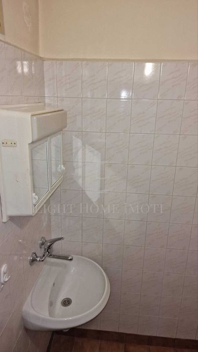 Продава се Тристаен апартамент в Пловдив, Център - 80 кв.м за 2875 €/кв.м - Снимка #6