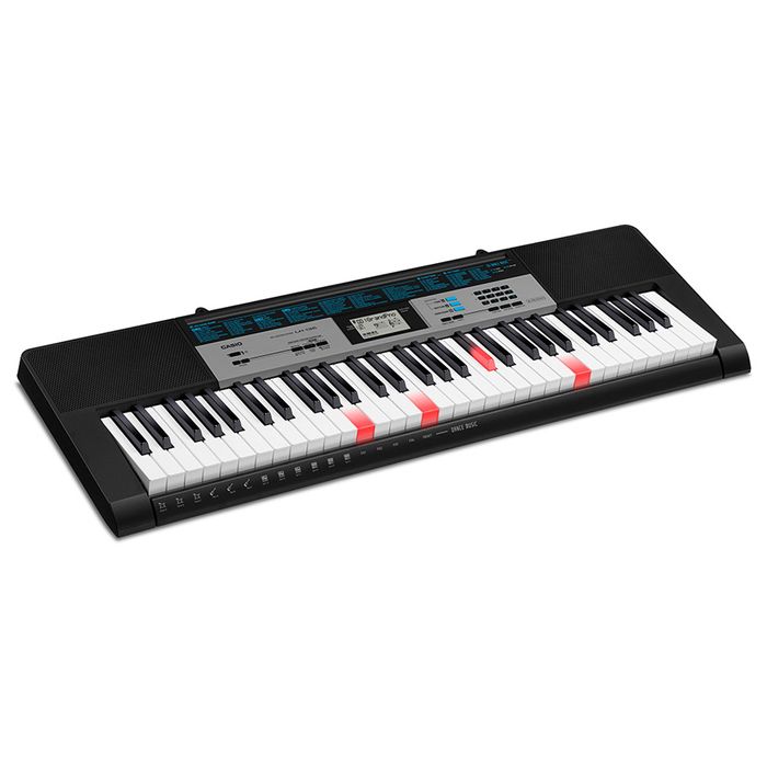 Синтезатор CASIO LK-136