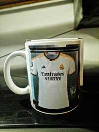 Футболна Чаша на Реал Мадрид с Ваше Име и Номер!Фен чаша REAL MADRID!