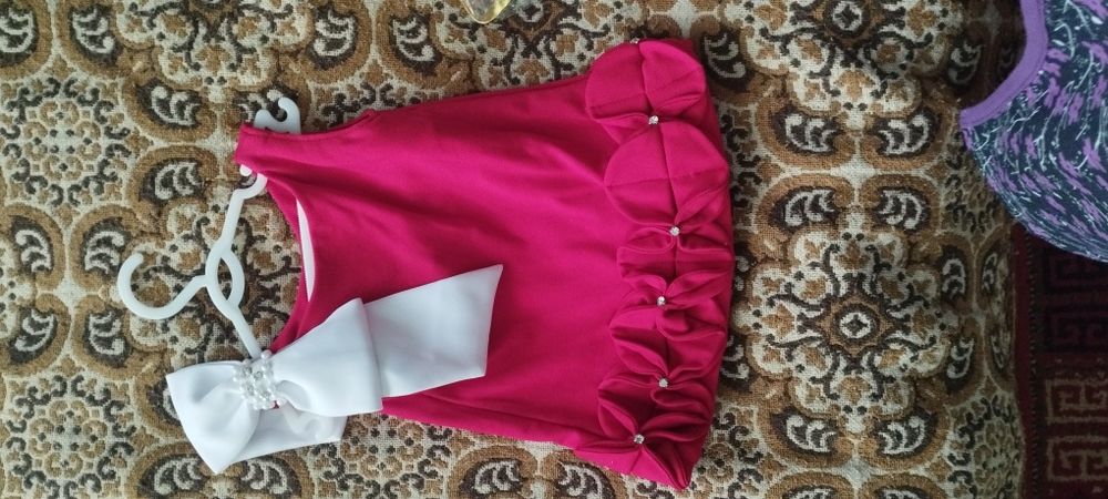 Платье на торжество одевали один раз сшили на заказ