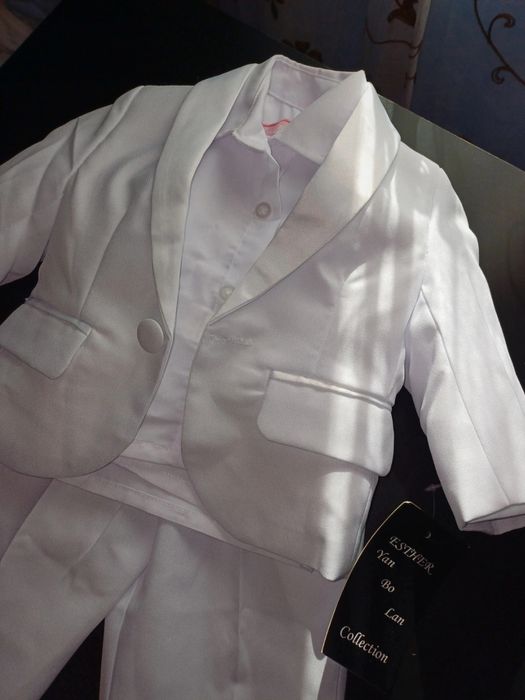 Costum bebe 0-3 luni