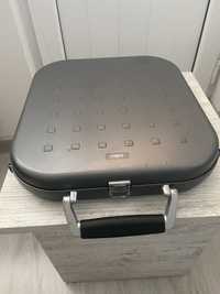 Куфар за съхранение на СD дискове