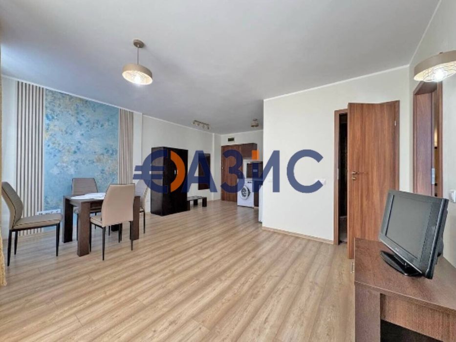 Двустаен апартамент в жилищен комплекс Camelot , Слънчев бряг,60кв.м,