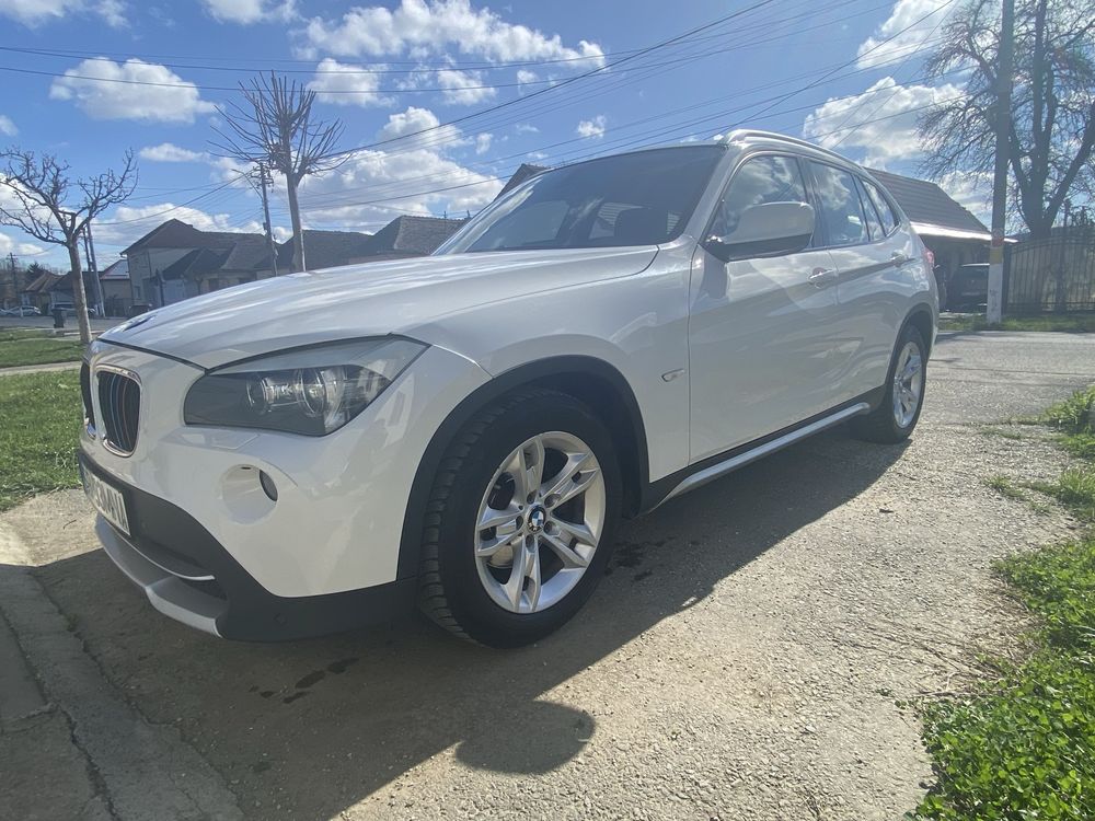 Bmw x1 2009 sdrive ambient light