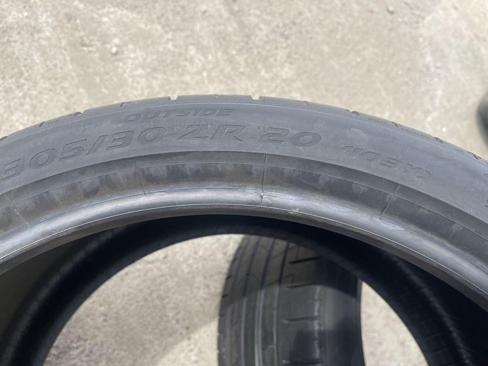 2 anvelope noi Pirelli 305/30/20