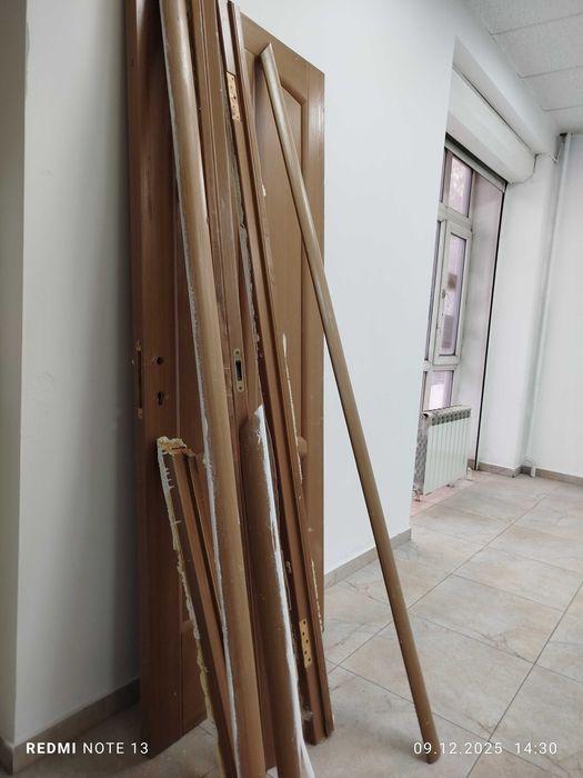 Дверь б/у разобранный