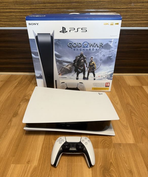 Playstation 5 PS5 disc edition в отлично състояние