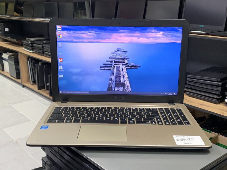 Ноутбук Asus / i3-5005U / 4GB /HHD500 / HD Graphics/ АКБ 86%