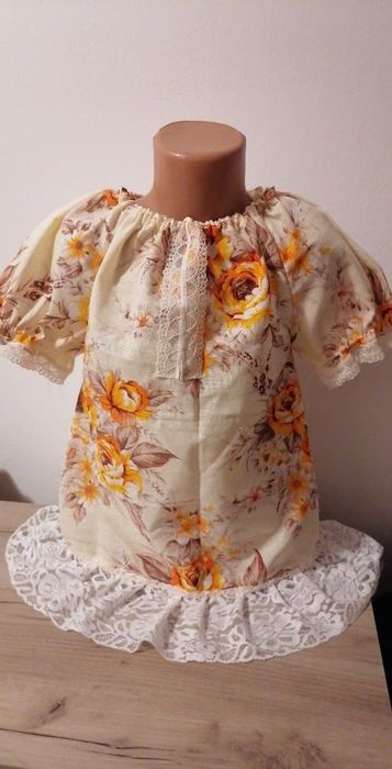 Rochite noi fără eticheta ,5-7 ani