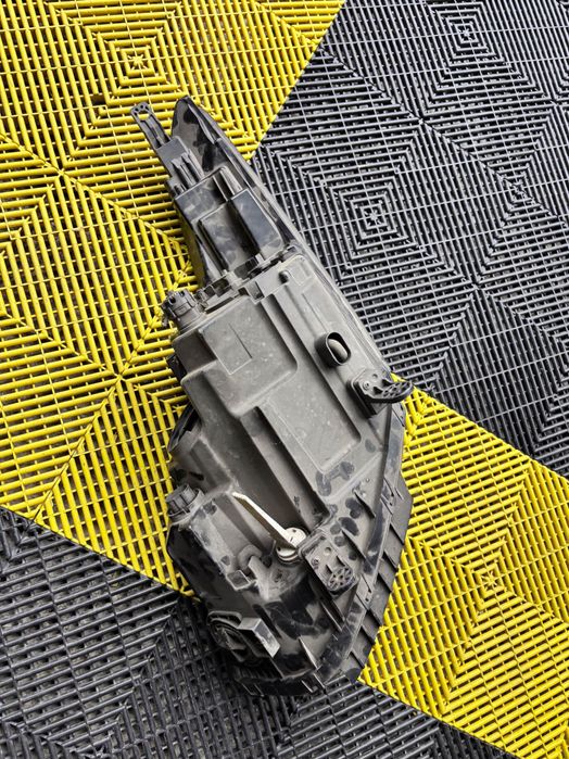 Far dreapta Hyundai i40 halogen 92102-3zxxx