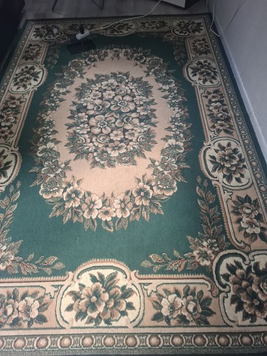 Продам ковёр 2×3