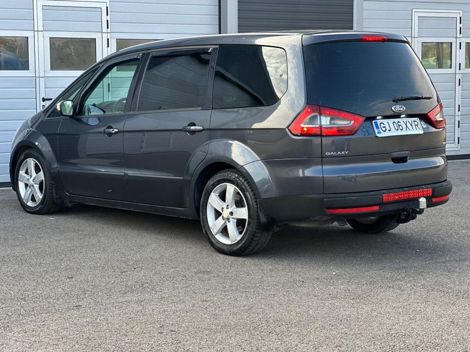 Vand ford galaxy 7+1 locuri