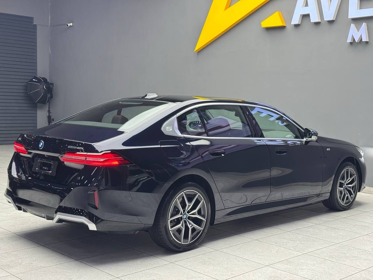 Продается BMW edrive 40 L