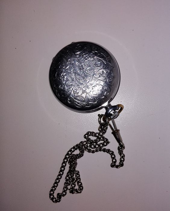 Продаются Механические Карманные Часы