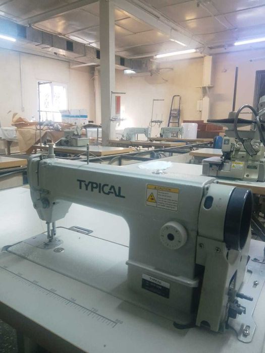 Промышленная одноигольная швейная машина. Б/У