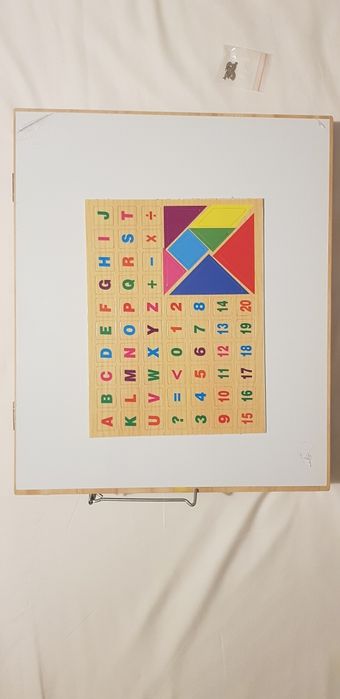 Нов      бизиборд