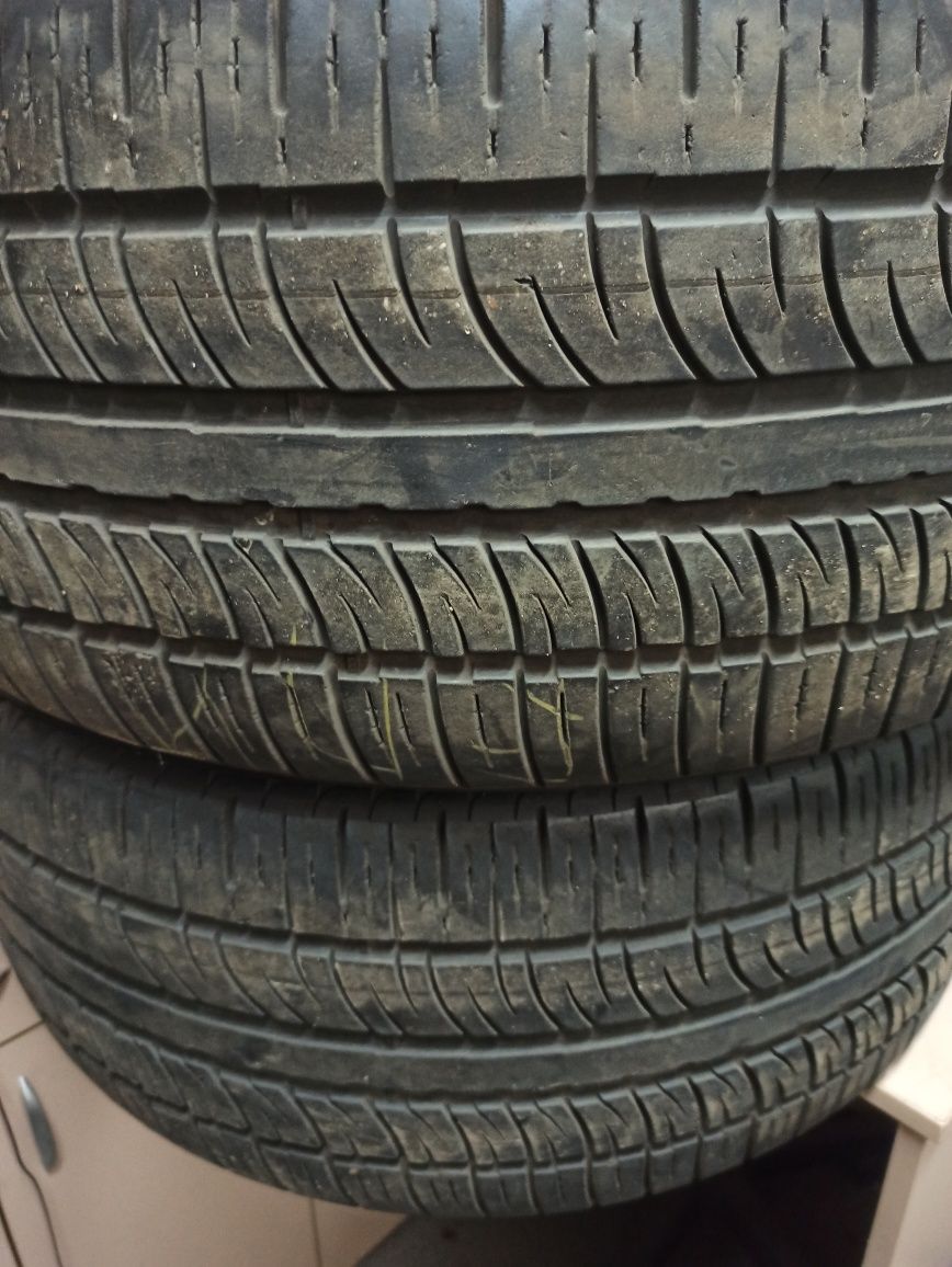 Pirelli scorpion zero 295/40/22