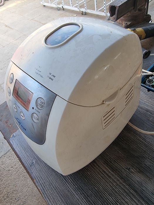 Хлебопечка на запчасти срочно