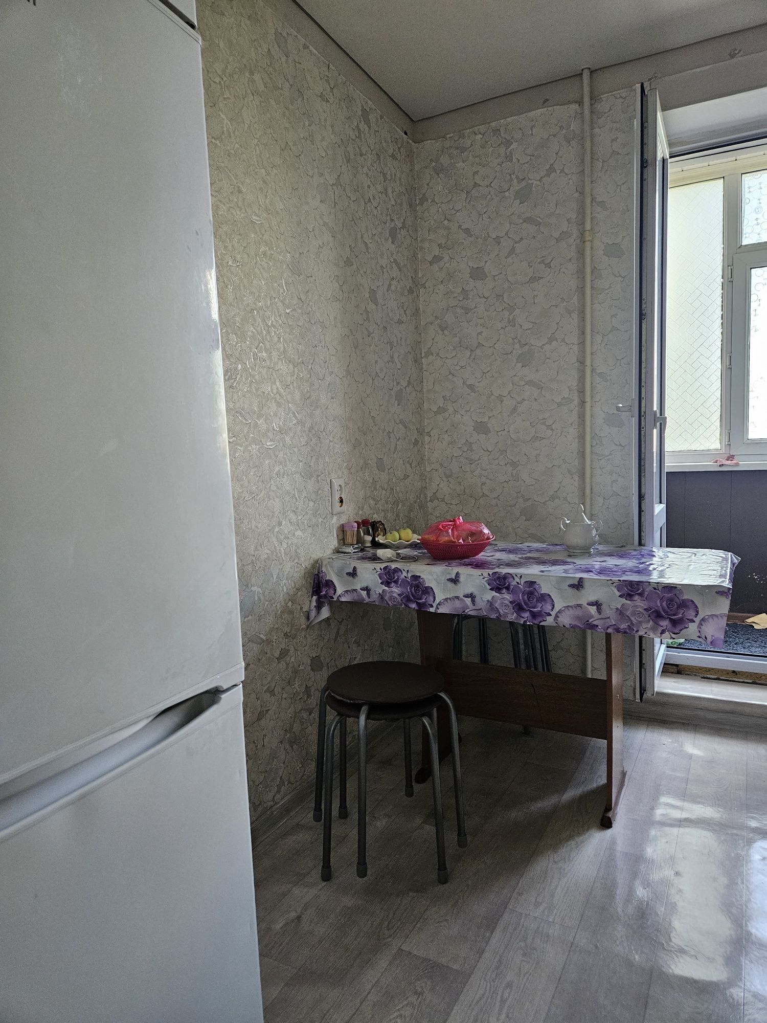 Продам 2к.кв на 4/5 этаже. 8мкр