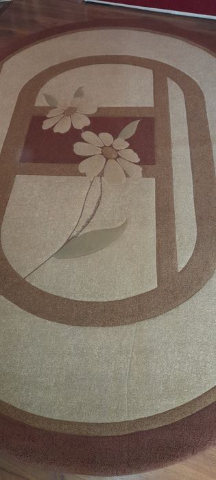 Covor persan cu margini rotunde