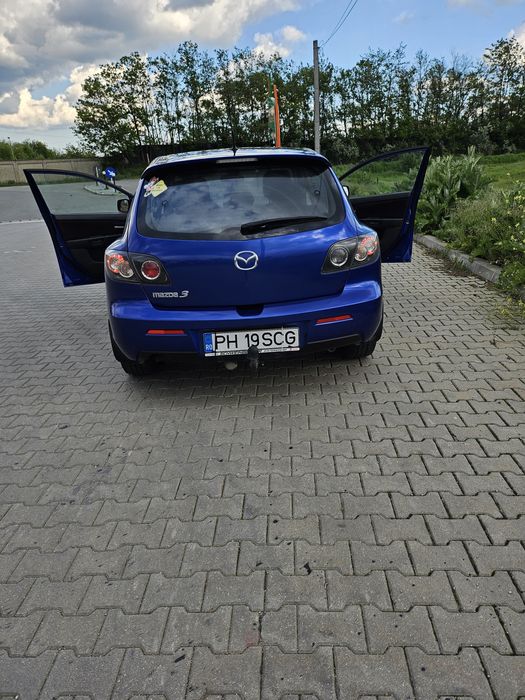 Vând mazda 3 an 2009