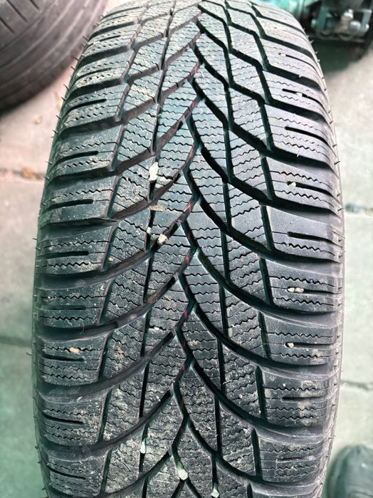 Железни джанти 15” 4х108 Citroen/ с  нови зимни гуми Lassa 195/65 15”