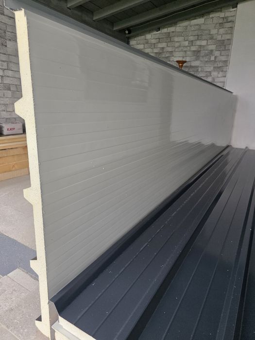 Panouri sandwich gri antracit NOI