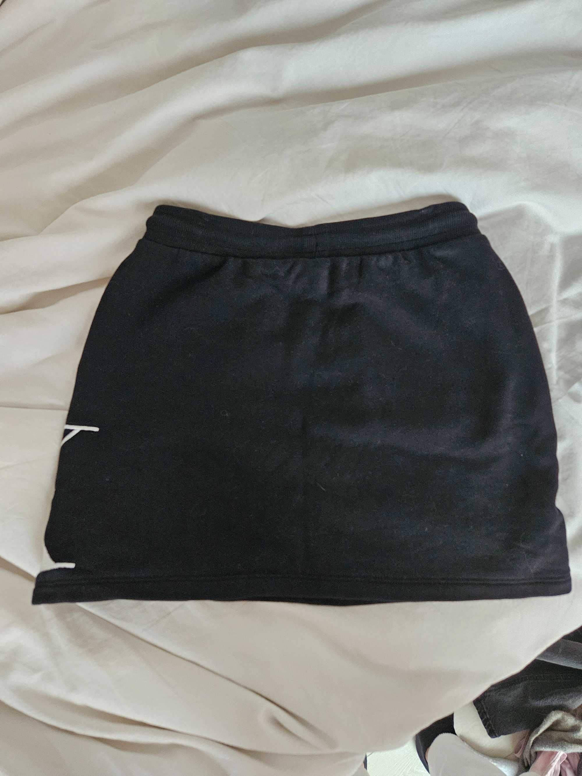 Calvin klein пола размер xs