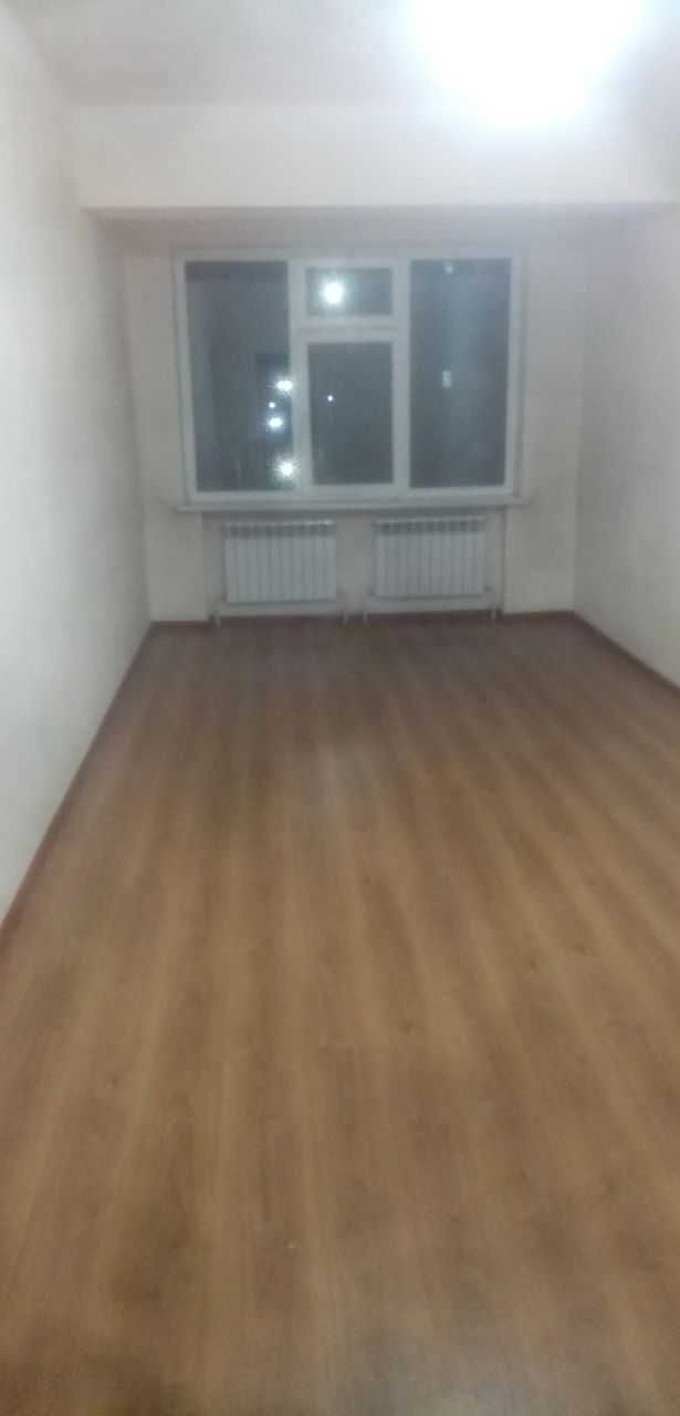 Сергели 6a   70 м². Продаётся  2 ком-я. 3 этаж.  СВОЯ кв Новостройка.