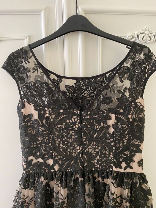 Rochie Caramel mărimea 40