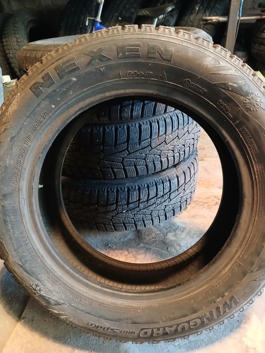 Зимняя резина  205/60R16