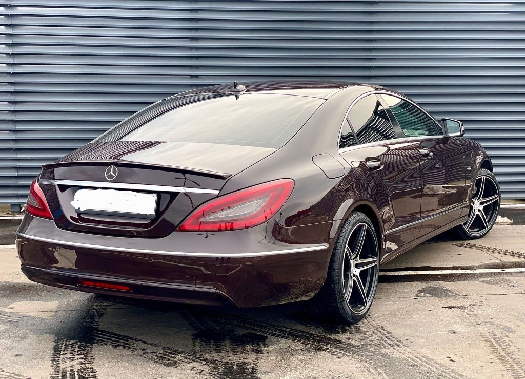 Dezmembrez mercedes cls 350 d